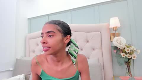 sarah_ashbourne online show from 12-16-25, 03:17