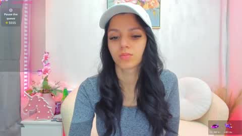 Sara online show from 04-15-26, 08:43