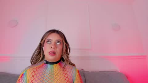 Sarah Bonneth online show from 04-07-26, 11:43