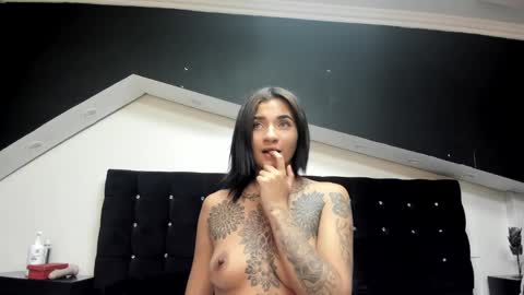 Sarah online show from 03-09-25, 03:43