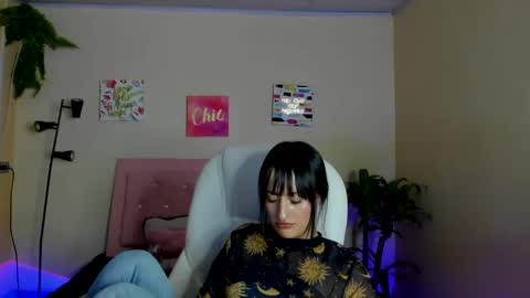 Sarah Ramirez online show from 02-12-25, 05:37