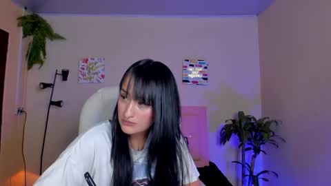 Sarah Ramirez online show from 02-13-25, 02:52