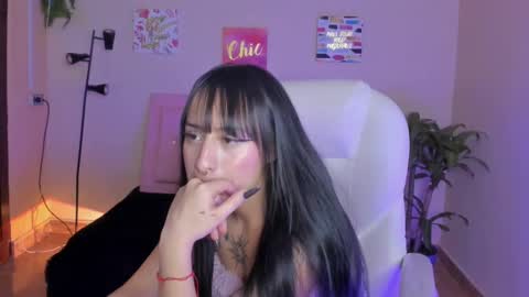 Sarah Ramirez online show from 02-18-25, 02:27