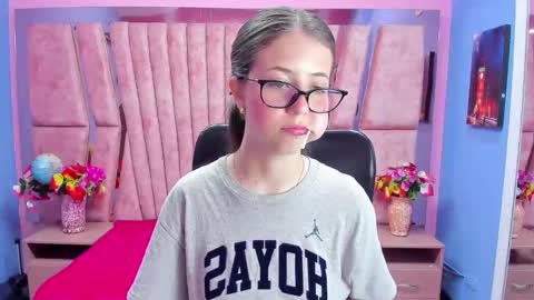 Sarah online show from 10-07-25, 02:14