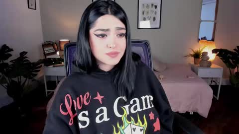   online show from 02-24-25, 08:03