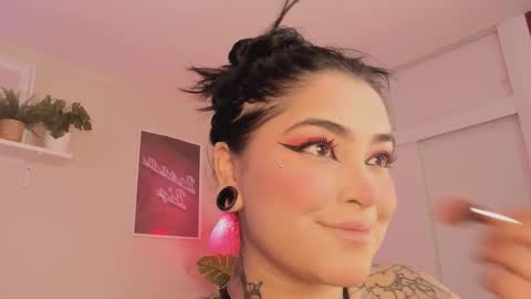   online show from 09-19-25, 06:15