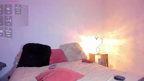 Sarah and Erik online show from 09-17-25, 01:18