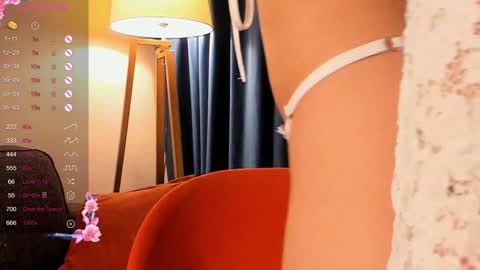 Snapshot of sarahcarrter chatting on 01-24-25, 04:06 Sarah online show from 01-24-25, 04:06