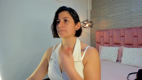 Sarah Deyvis online show from 01-13-25, 01:39