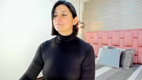 Sarah Deyvis online show from 03-06-25, 04:38