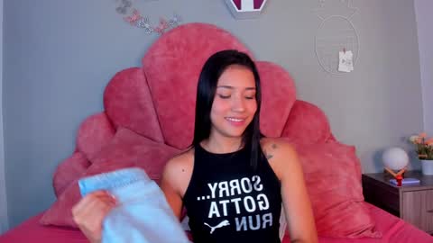 Sarah Evans online show from 12-19-24, 07:29