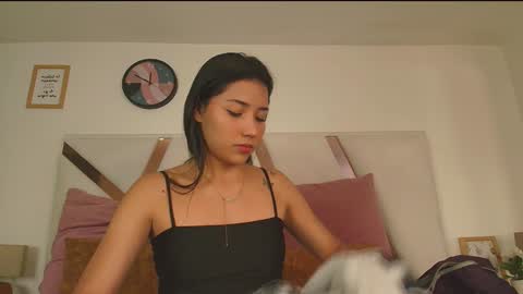 Sarah Evans online show from 12-22-24, 11:22