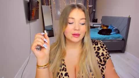 Snapshot of sarahmils chatting on 02-17-26, 03:19 Sarah online show from 02-17-26, 03:19