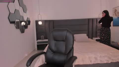 Sarah  independent model online show from 11-07-25, 04:45