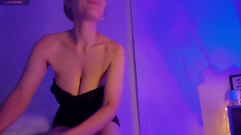 Snapshot of sarala_martinnez chatting on 12-10-24, 01:54 Sara online show from 12-10-24, 01:54