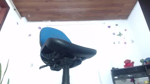 Saraloves online show from 01-08-25, 12:15