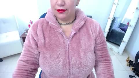 Saraloves online show from 09-13-25, 02:28