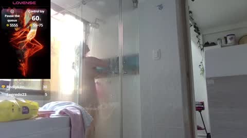 Snapshot of saramartinez100 chatting on 02-07-25, 07:06 sara martinez online show from 02-07-25, 07:06