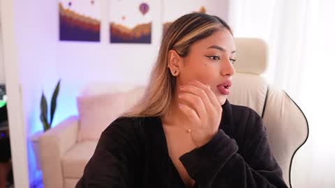 Sara online show from 12-21-24, 09:04