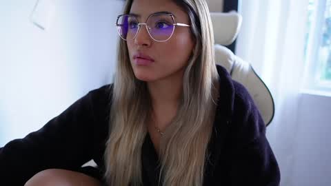 Sara online show from 01-23-25, 10:01