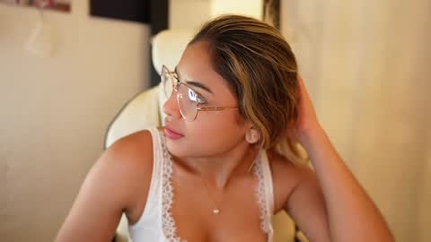 Sara online show from 01-26-25, 12:37