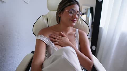 Sara online show from 01-31-25, 09:16