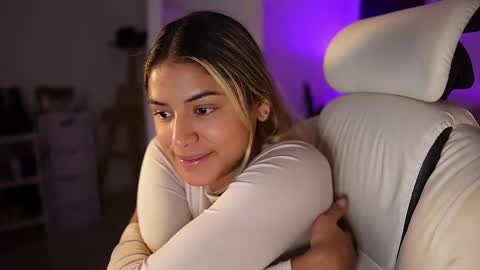 Sara online show from 02-21-25, 02:06