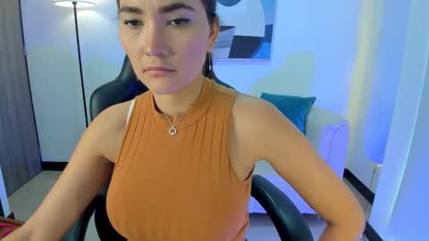 I am Sara  online show from 12-15-25, 02:54