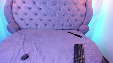   online show from 01-22-25, 05:28