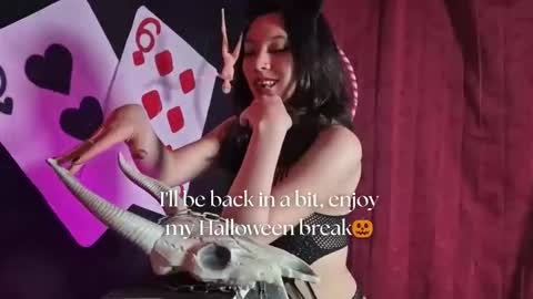   online show from 10-15-25, 11:32
