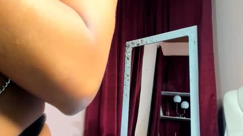 ZaraSolei online show from 10-11-25, 12:58