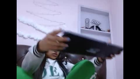 sarastonesx online show from 12-02-24, 01:14