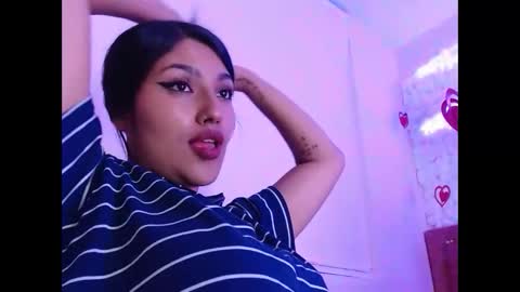 sarastonesx online show from 02-20-25, 06:50