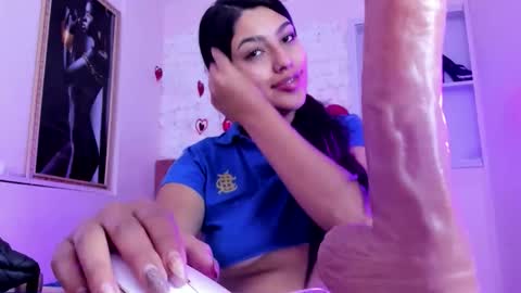 sarastonesx online show from 09-22-25, 06:15