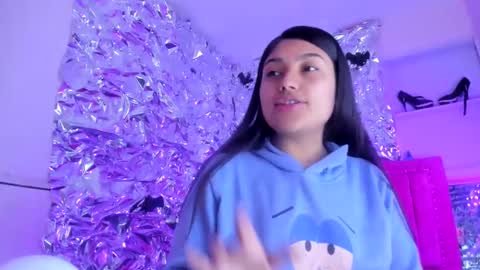 sarastonesx online show from 11-22-25, 08:13