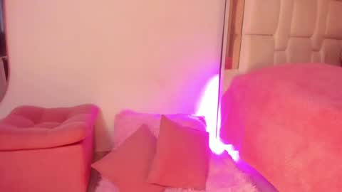 Sara  online show from 02-19-25, 02:55