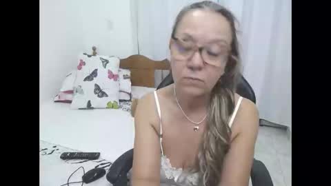 Snapshot of saray1221 chatting on 03-03-26, 09:53 saray1221 online show from 03-03-26, 09:53