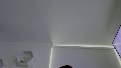 Saray  online show from 09-15-25, 08:20