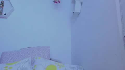 Snapshot of saray2312 chatting on 06-25-26, 04:12 Saray online show from 06-25-26, 04:12