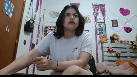 Snapshot of saray_extrovert1 chatting on 12-03-24, 03:09 Sara Jimenez online show from 12-03-24, 03:09