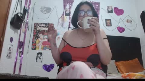 Snapshot of saray_extrovert1 chatting on 12-31-24, 03:12 Sara Jimenez online show from 12-31-24, 03:12