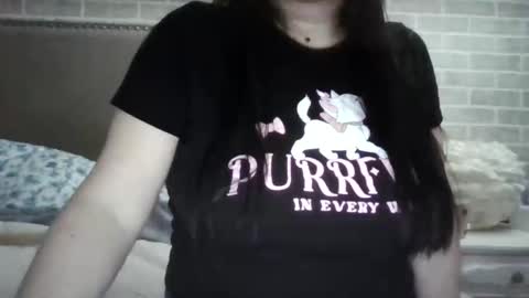 Sara online show from 12-27-24, 05:37