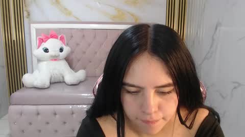 Sara  online show from 02-15-26, 12:36