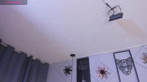 Sara  online show from 01-04-25, 03:29