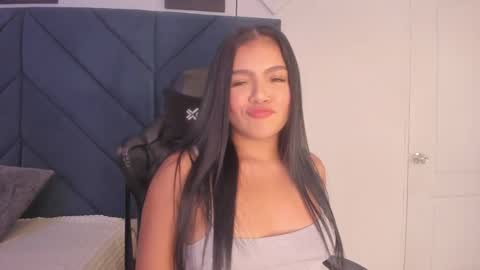 Sara  online show from 02-22-25, 04:07