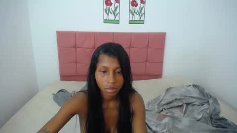 Snapshot of sarita_hot77 chatting on 12-11-24, 03:13 sarita_hot77 online show from 12-11-24, 03:13