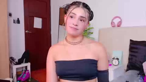 Sara online show from 09-17-25, 09:05