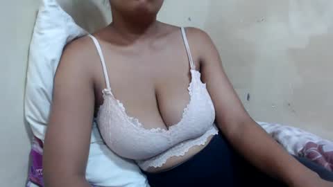 saronette online show from 12-20-24, 12:27