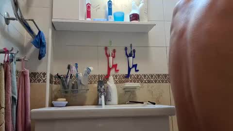 Eldak23 online show from 12-21-24, 09:23