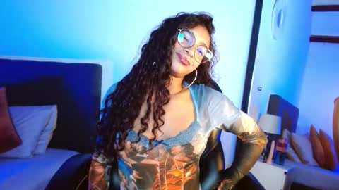 sasha_bowei online show from 11-08-25, 02:12